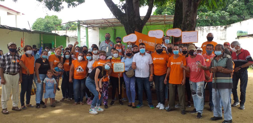 Rechazamos la actitud cobarde y satánica del inefable Alcalde <a href="/RivasFFM/">Rivas Palante.</a> del municipio #Tinaco al negarle el derecho a vacunarse a nuestro líder Juan Carlos Zamora por el solo hecho de ser un adversario político de la actual tiranía. Nada nos va a detener seguimos luchando.