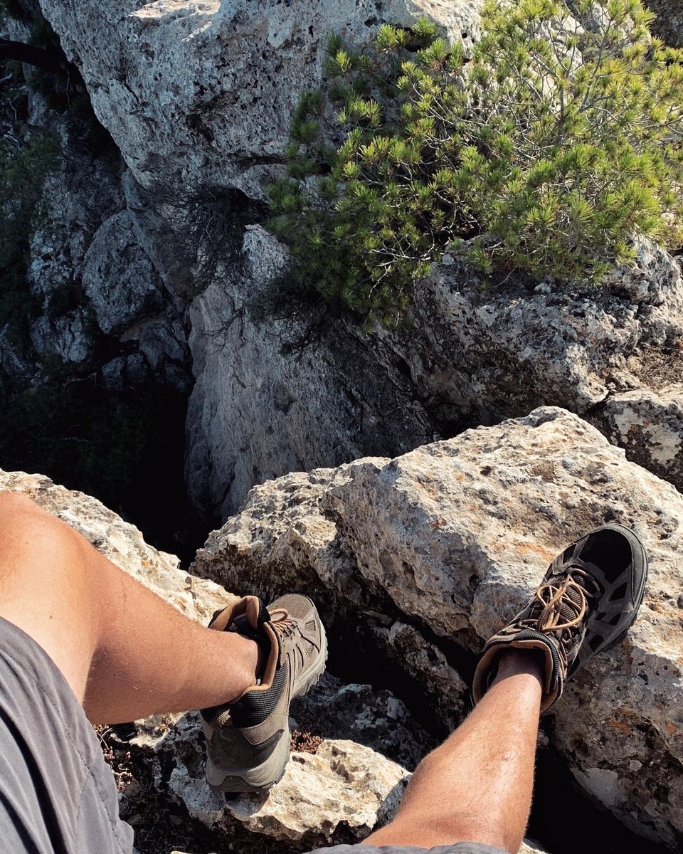 close_pedrotwi's tweet photo. La montaña hace que todo se ponga en pausa. https://t.co/wsW5szgp5o