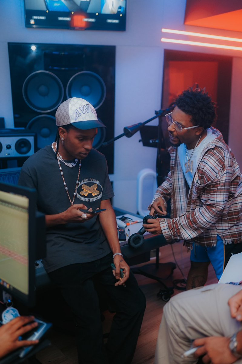 ygAddie's tweet photo. Only nigga that can get rocky back in the studio my single dropping soon https://t.co/wJOuEy790o