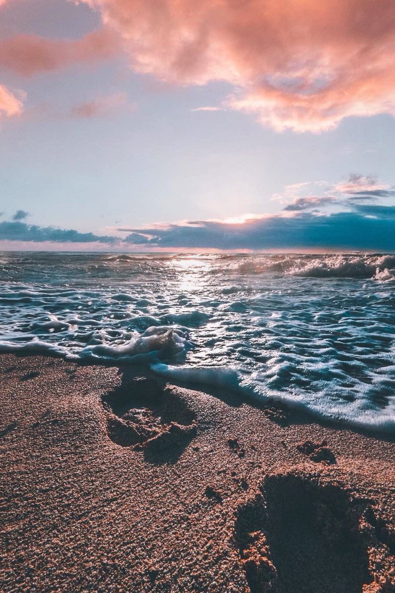 zentinytomoon's tweet photo. Same vibe https://t.co/MvR5c3MdvC