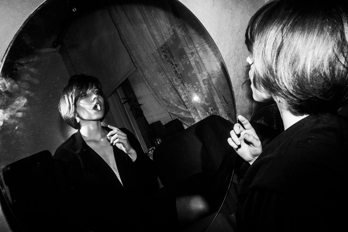 TExistentiel's tweet image. Chrysanthème 3
.
Two last pieces from this series.
&amp;gt;
Désire étrange de t'embrasser comme &amp;amp;
.
5 editions available on hicetnunc.xyz/objkt/185583 from 80 $TEZ🖤
.
#cleanNFT #NFTArt #NFTCommunity #NFTArt #NFTCollector #Tezos #Collectnftphoto
#nftphotography #NFTCommunity #NFTcollector