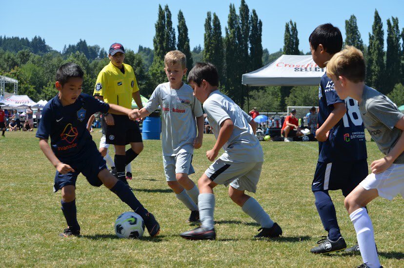 CrossfireSelect's tweet photo. Crossfire Select B13 Red, led by Coach Woerman, played the Crossfire Select Cup for the first time! The team didnβt make it to the finals, but the kids played hard and progressed well throughout the whole weekend. Nice work, team! #crossfireselectcup https://t.co/ecAuLd4D7Q