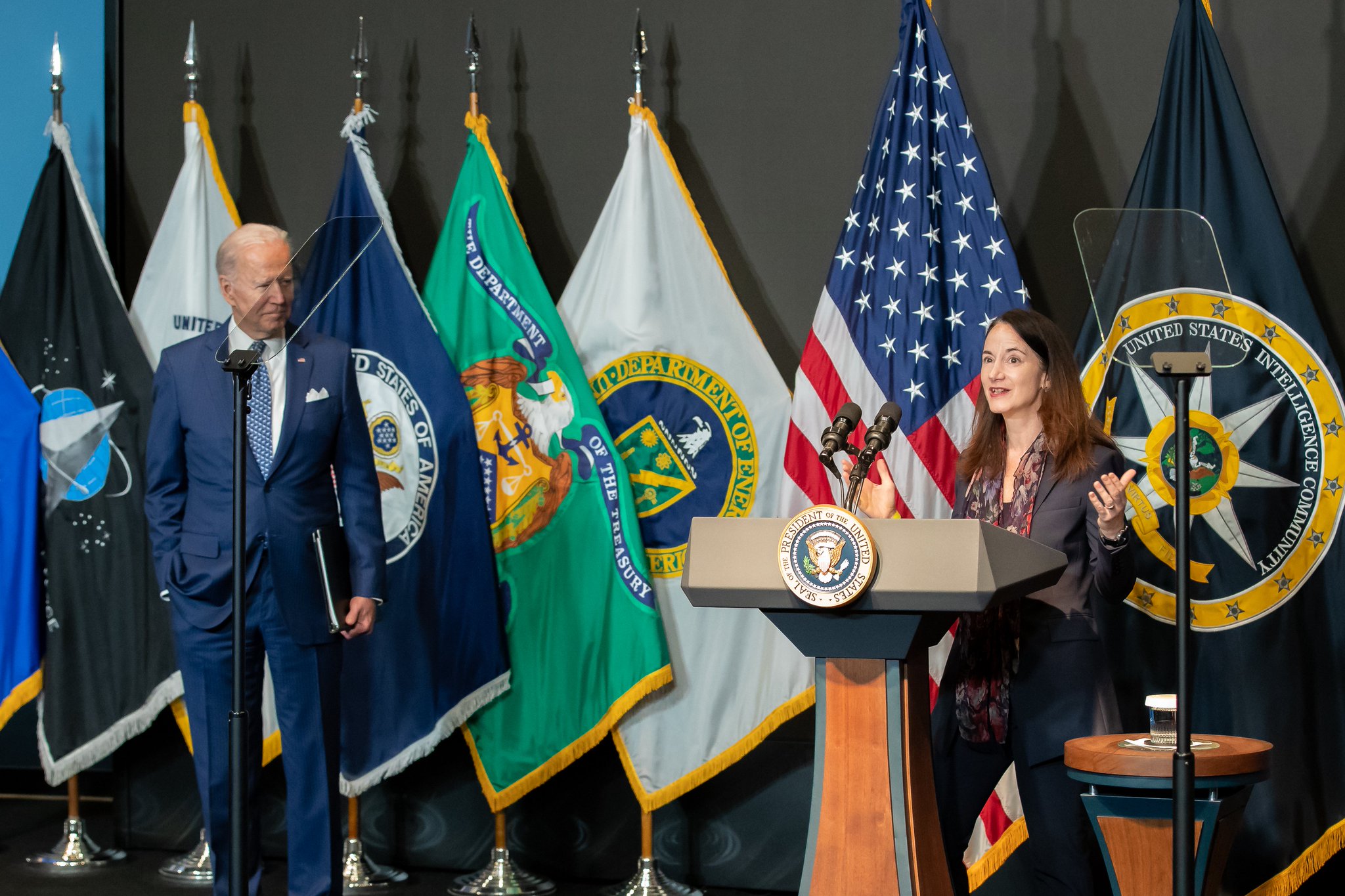 Michael Novakhov retweeted:

				Welcome @POTUS Joe Biden to #ODNI and the Intelligence Community!