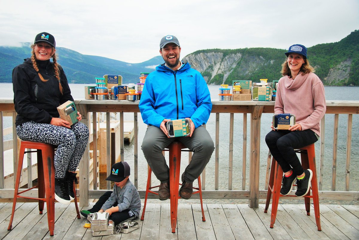 AHOI_NL's tweet photo. SUPER proud to announce the launch of our pilot project to help businesses ditch plastic &amp; #BeatPlasticPollution 12 companies here in #GrosMorne are on-trend to replace single-use plastics with #reusables and #biodegradableproducts
Check out the full story https://t.co/t7yOaPE0X6 https://t.co/BJDemum3mY