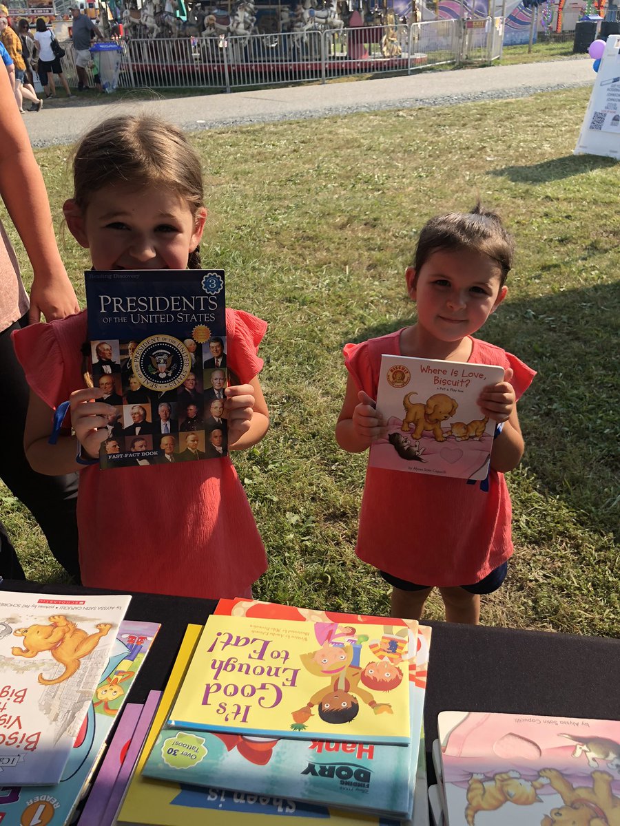 somlareads's tweet photo. The Cecil County Literacy Chapter partnered with the Sheriff’s Department to hand books out @ the County Fair! https://t.co/BGqxhC0KbA