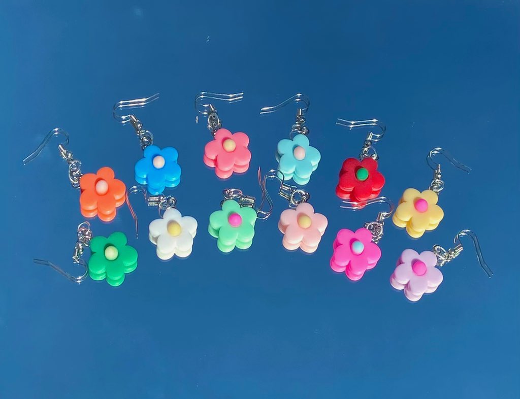 i make cute shit 🌈🦋💓✨ tweet media