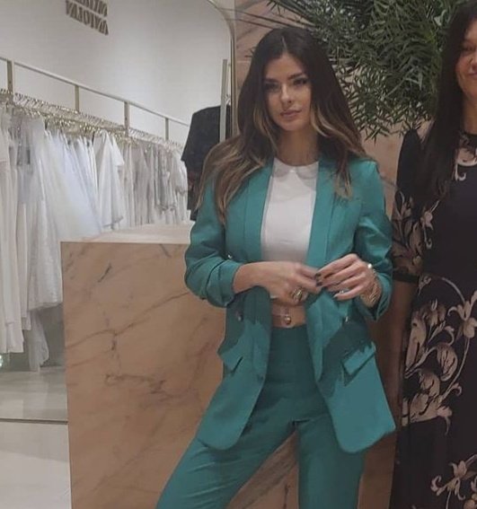 archivechini's tweet image. chini💚