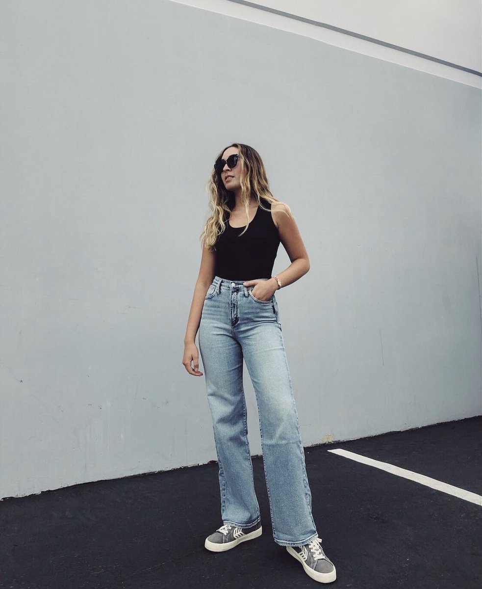 90's inspired ✔
Vintage fit ✔
Super high rise ✔

Just a few of the reasons we love the Highly Desirable Trouser jean (and we know you will too). @penelopewanderlust

SHOP IT NOW: bit.ly/2ShXxpn