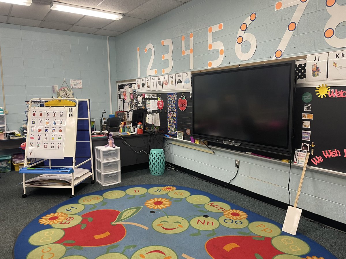 MsPolkKinder's tweet image. The classroom is all set up for the first student day! I can’t wait to meet my new group of Kindergarteners! 👏🏻💕 #parkwoodpride #wearegccs