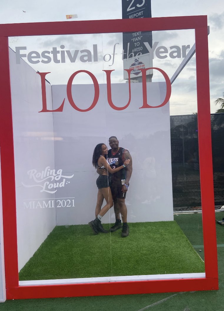 falenen's tweet photo. 🌺🌴 #RollingLoudMiami https://t.co/OrdPg1zvEl