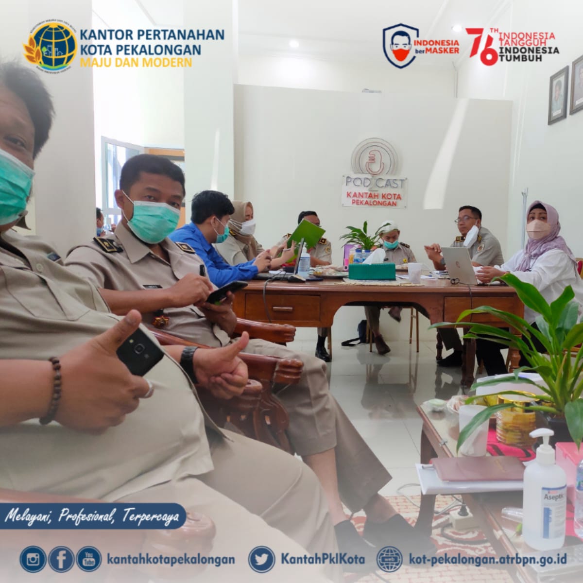 KantahPKLKota's tweet photo. Hai #SobATRBPN hari ini Selasa (27/07/2021) telah diselenggarakan Rapat Trisula dan Pembahasan lanjutan Pembangunan Zona Integritas di Kantor Pertanahan Kota Pekalongan bertempat di ruang rapat Kepala Kantor Pertanahan Kota Pekalongan.
#Trisula #KantorPertanahan #KotaPekalongan https://t.co/1MbLL3WXg6