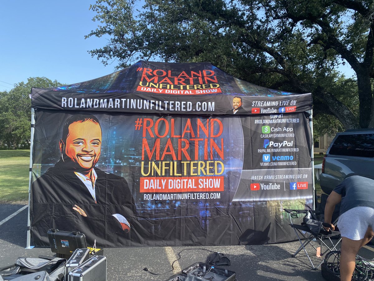 rolandsmartin's tweet image. Fam! Y&apos;all see how we roll at #RolandMartinUnfiltered in Texas!!!!! #MarchForDemocracy #BringTheFunk