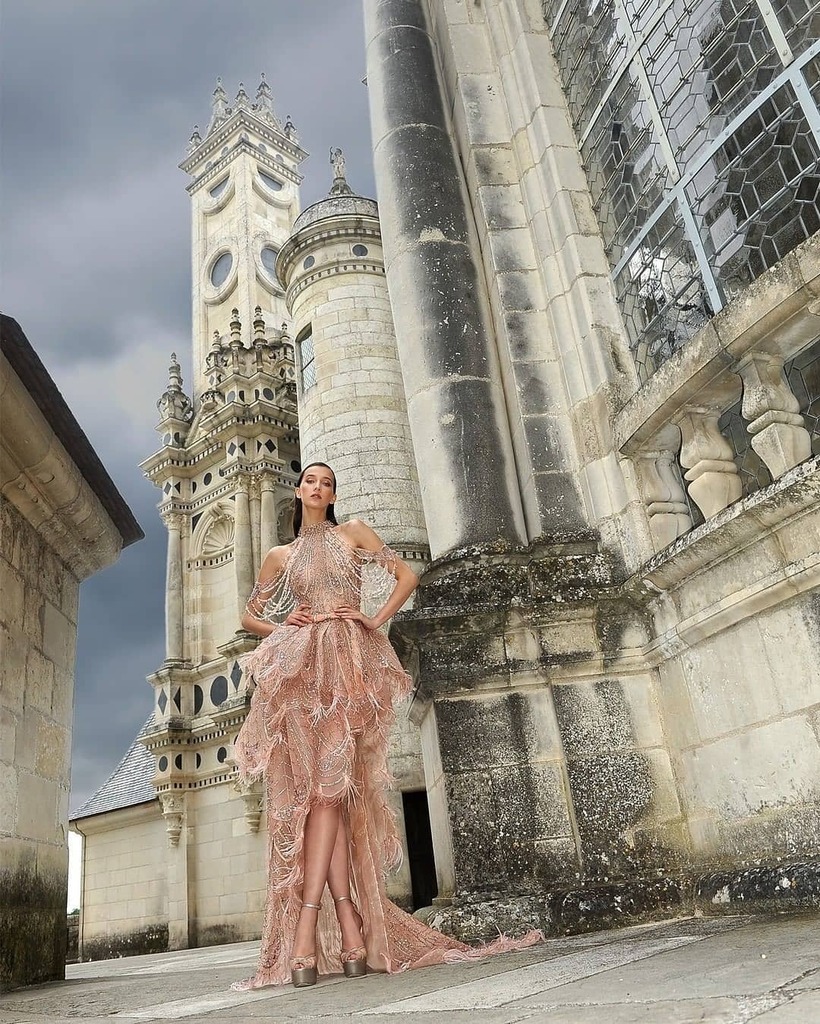 Fit for royalty! 👑 How stunning is this <a href="/ziadnakad/">ziad nakad</a> gown strutting its way through Paris during Haute Couture Fashion Week!

Photo: @gregalexanderofficial 
Production: @mephistophelesproductions 
⁣​​​​. 
​. 
​.
#ZN #HauteCouture #NewCollection #HauteCouture2022 #FallWinter202…