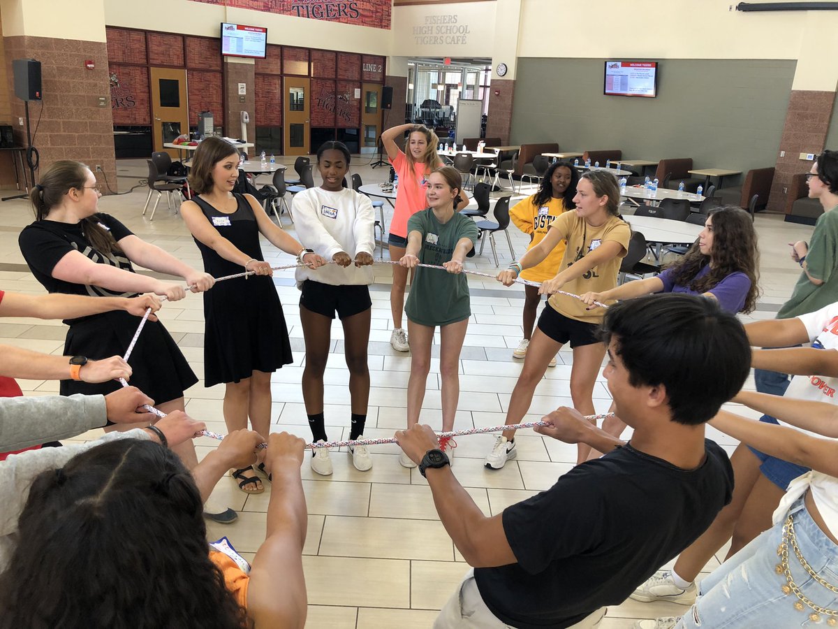 Goodwin_FHS's tweet image. Our inaugural Student Leadership Summit was a blast! This group was tasked with developing a vision for the student body’s experience this school year, and they captured it so eloquently: 

“Rebuild, Reconnect, Reengage” 

Excited to watch them turn vision into action!