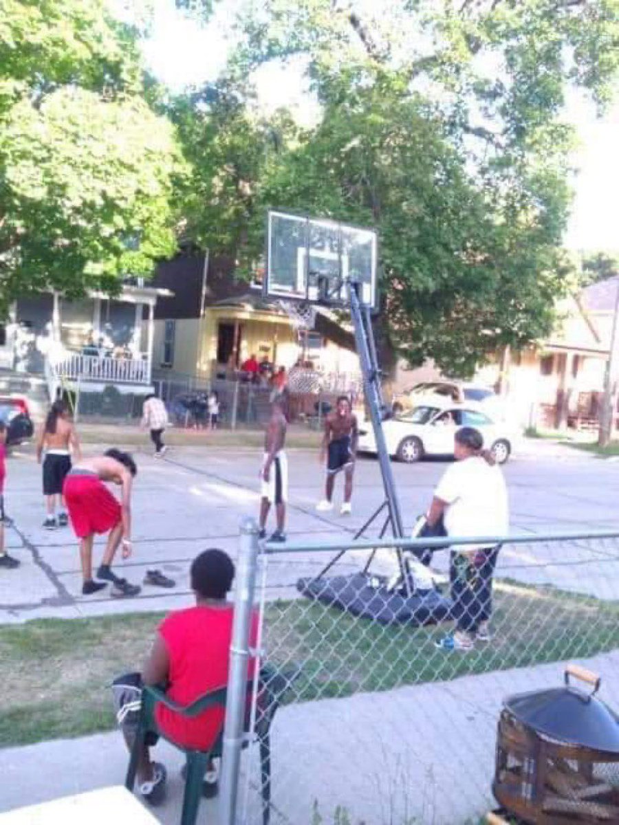 BBallGround's tweet photo. I miss when this is how blocks looked https://t.co/XmqPyERKCy