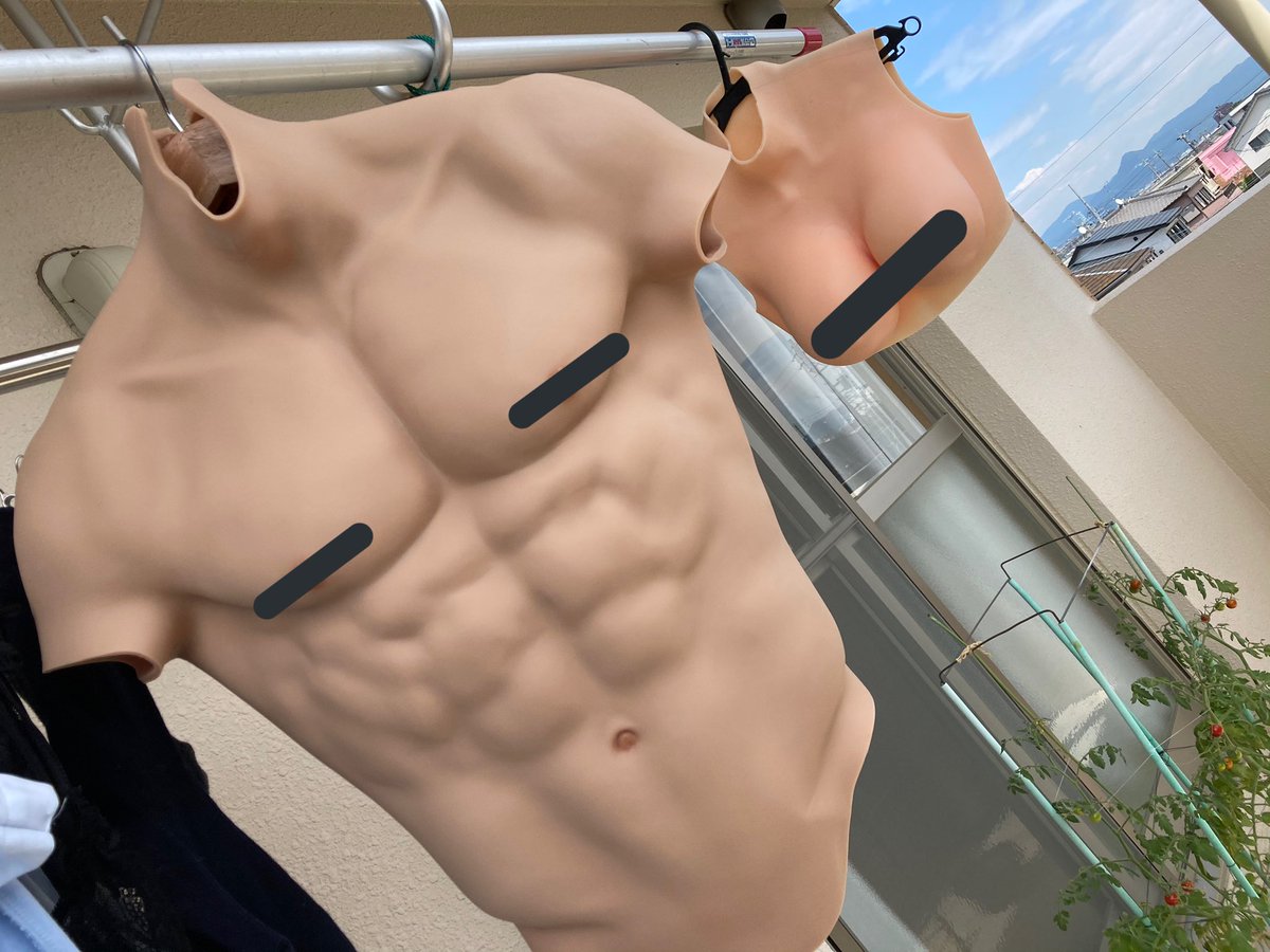 ちょい閲覧注意 コスプレイヤー同士が結婚するとこんな風景がベランダに出現します ホラーかよ 怖い怖い Togetter ちょい閲覧注意 コスプレイヤー同士が結婚するとこんな風景がベランダに出現します ホラーかよ 怖い怖い Togetter