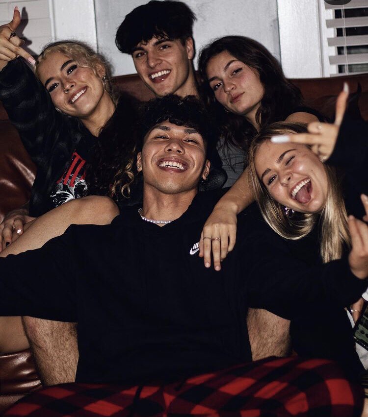 Welp he won t see this but happy birthday to the best older brother that act like I can t party by myself -thalia 