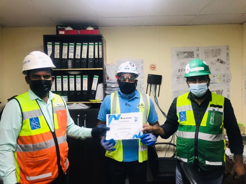jasonenglishSA's tweet image. Well done Mr Muhammad Afzal. Another safety award at the Expo 2020 site. We are proud of you.

#jasonenglishza #cgtech #prommac #thevirtulab #newage #eventcentre #allaith #soundstagesuk #kumunyack #a360 #ypo #togetherwecanmakeadifference #serve #solve #uplift #safety #peoplefirst