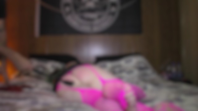 I just uploaded a Fan-exclusive video to PornhubModels. Wanna see what you're missing? https://t.co/4b1ecrvVQt