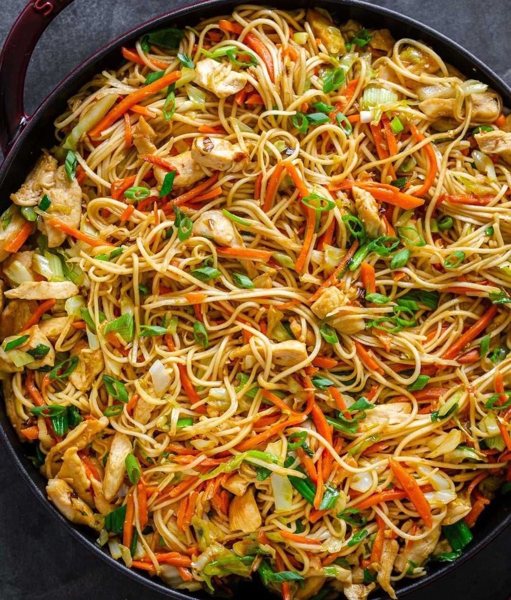 Chicken Chow Mein
#Food #FoodPorn #Photography