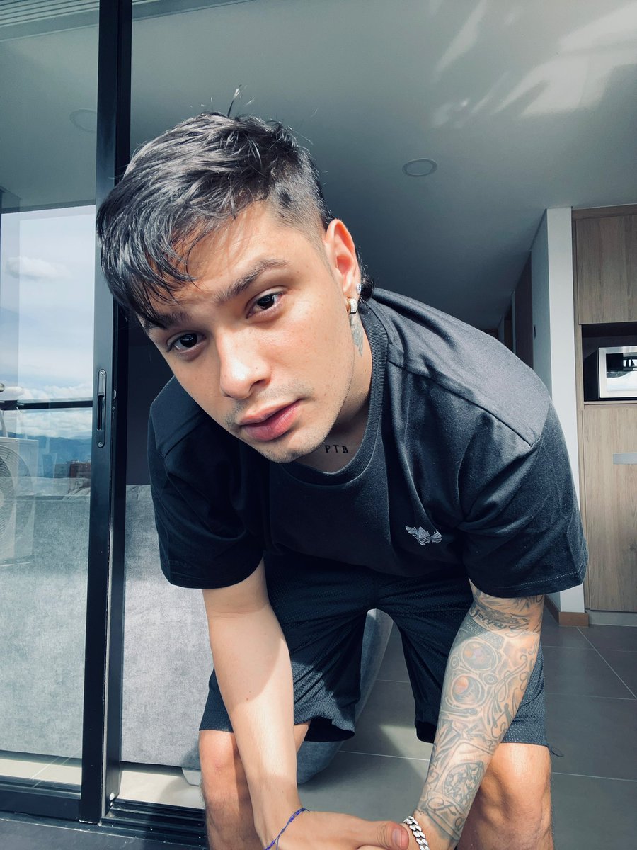 PaisaVlogs's tweet photo. Texturas. https://t.co/OxUIoy0tx7