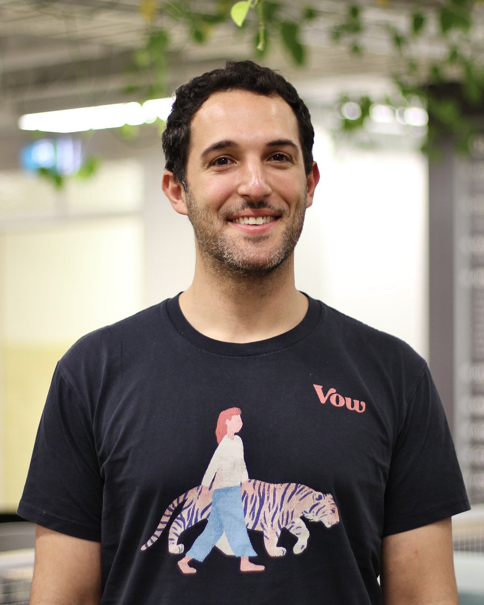 shirtsofstartup's tweet image. Uni days:
🧪 Biochemist by day 
👨‍🍳 Chef by night 

Today:
🥩 Food tech pioneer &amp;amp; founder

Read the story: bit.ly/3l2EWKp

George Peppou of @vowfood, a startup rebuilding our food system from the ground up by making meat with animal cells, and not the animals themselves.