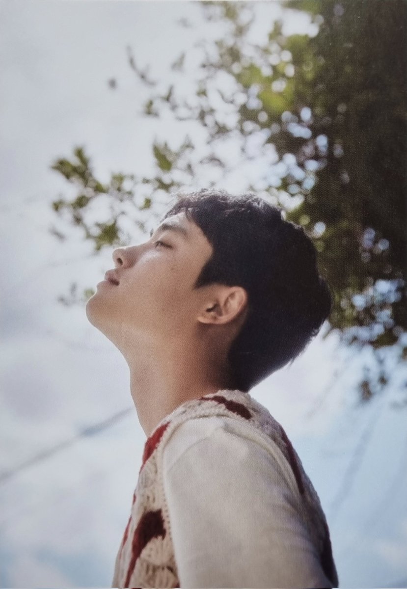 Aidyo112's tweet photo. #DO_1stSOLO
#DO_SOLOISCOMING 
#도경수
일단 포토북만 먼저 와서 하나하나 보는데 너무 좋아ㅠㅠ 햇살아래 경수는 가히 👍 https://t.co/4Ns6nCxbee