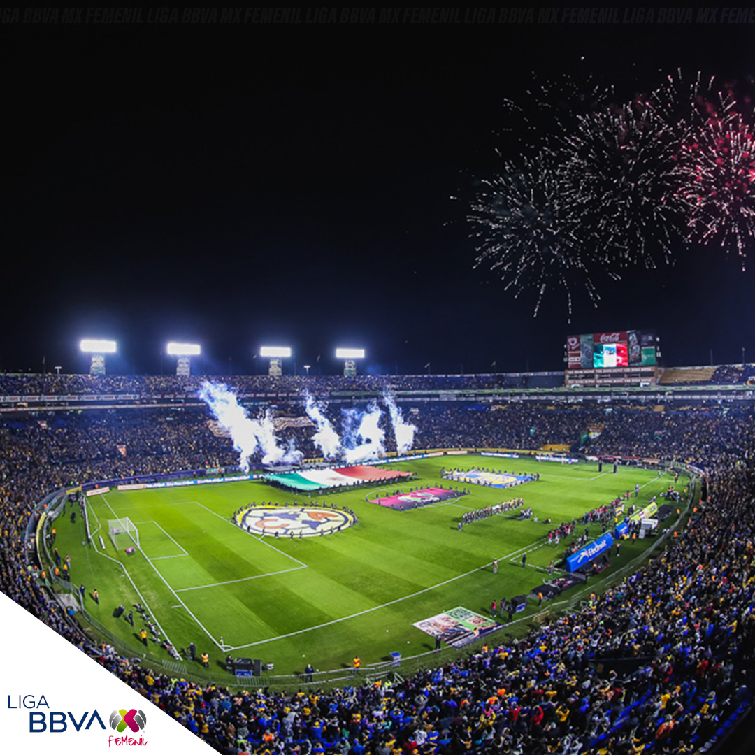 LigaBBVAFemenil's tweet photo. ¡@AmericaFemenil Campeón!🏆🦅
En la cancha del Volcán 🌋⚽, las Águilas se coronaron Campeonas 🏆 del #AP2018 de la #LigaBBVAMXFmeneil, luego de vencer a Tigres.
Aquella fue otra de las noches inolvidables de la división 🤩🎀
#Lig4MXFemenil
#VamosPorEllas ⚽🎀 https://t.co/gtpbyXoQil