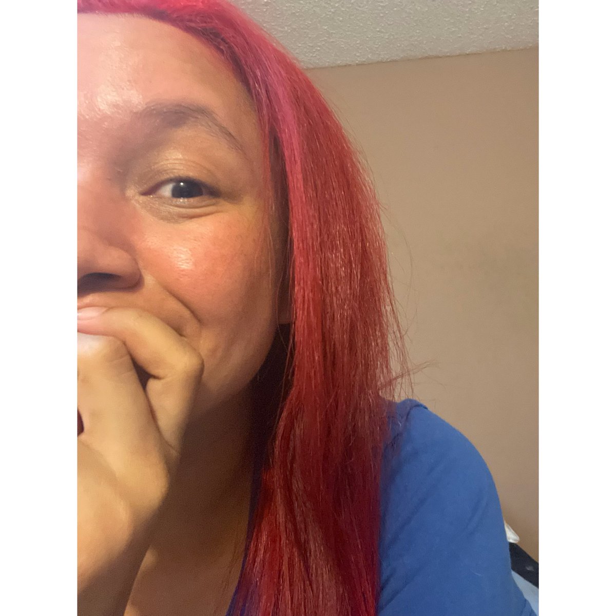 DanielsAmigos's tweet photo. New hair color. Dirty mirror. New beginnings. Same Ofi. https://t.co/JLONZBG6QD