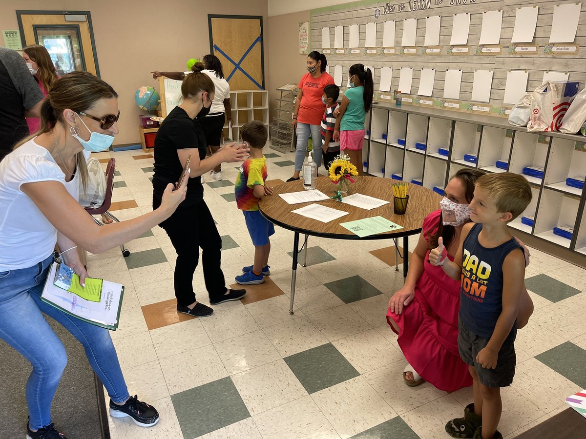 MrDailey_Garin's tweet photo. TK and K “sneak a peek” was all thumbs up today! Can’t wait to open tomorrow and get all of our students back! https://t.co/De5LO0bawe