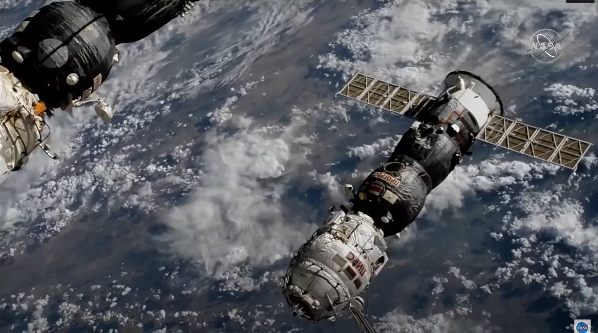 ken_kremer's tweet photo. "Russian Pirs Module Undocks from Station and Decommissioned after 20 Years of Service" - #Roscosmos #Pirs #Progress77 #ISS @Space_Station @roscosmos @NASA @ESA. Read my story: Ken Kremer
https://t.co/weLqHvhYI4 https://t.co/Hk5f1qOP3O