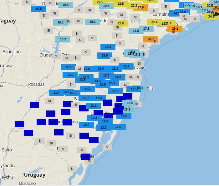 O ar de origem polar já se faz influenciar o sul do Brasil. A metade sul do Rio Grande do Sul já com temperaturas abaixo de 10ºC, no boletim das 22 horas. Enquanto isso, a frente fria já avança para a região sudeste com chuvas fracas a moderadas.