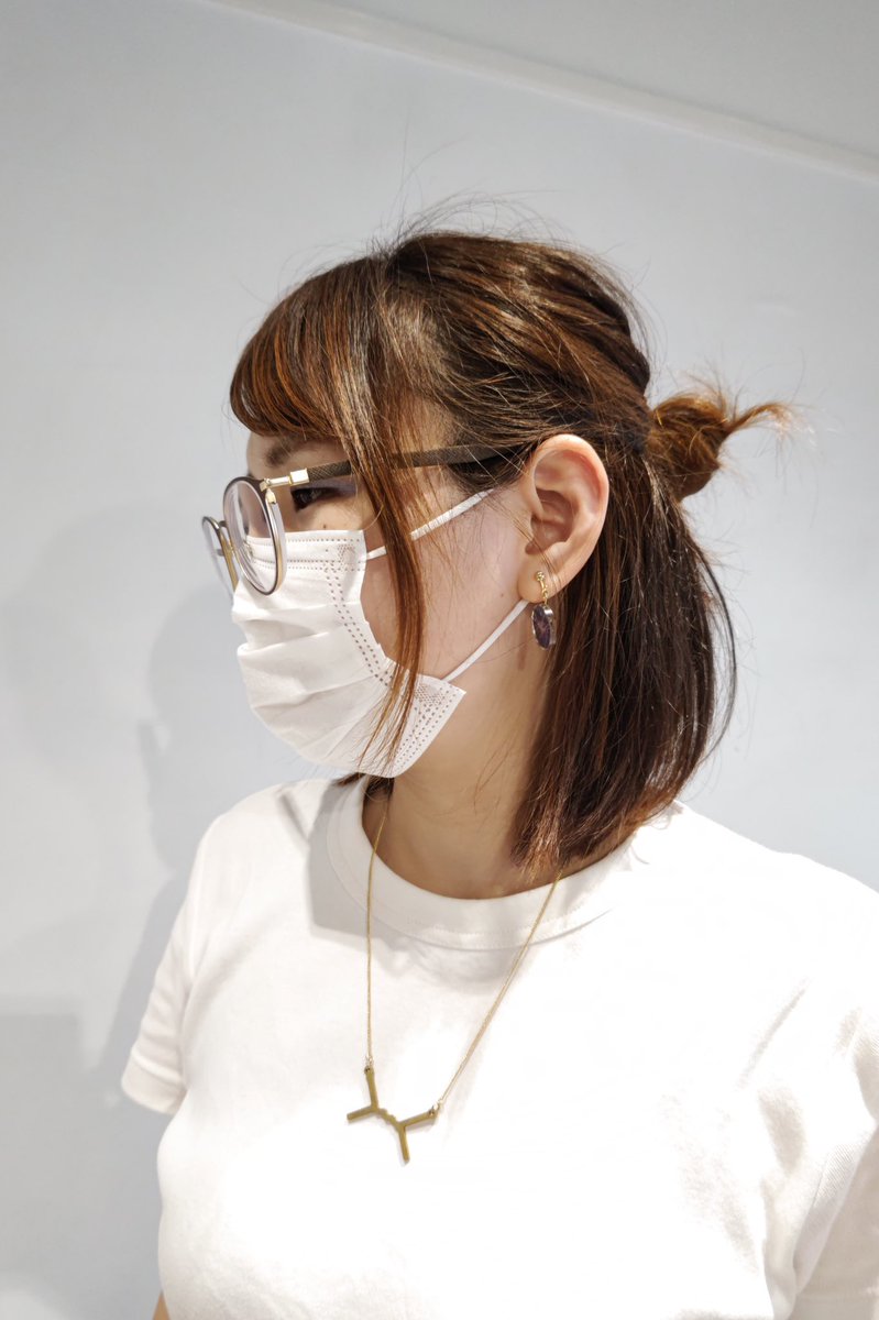 yumILC_'s tweet photo. Feynman Diagram Necklace!
( @tsubu_ya )
#physicsattire #EPSHEP2021 #みる推しアクセ https://t.co/LLB9GUHL3h