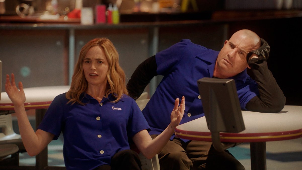 Legends of tomorrow. Легенды завтрашнего дня 6. Эми пембертон легенды завтрашнего дня. Джесс макаллан легенды завтрашнего. Легенды завтрашнего дня зари.