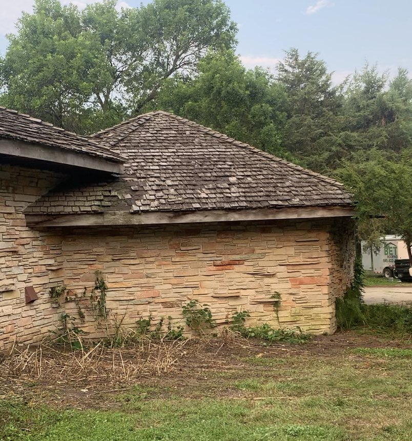 70 square of wood shingles to rip✅

Installing a new style of shingle for the first time✅

All while battling heat indexes near the triple digits for a majority of the job. Never a doubt with the BET squad.