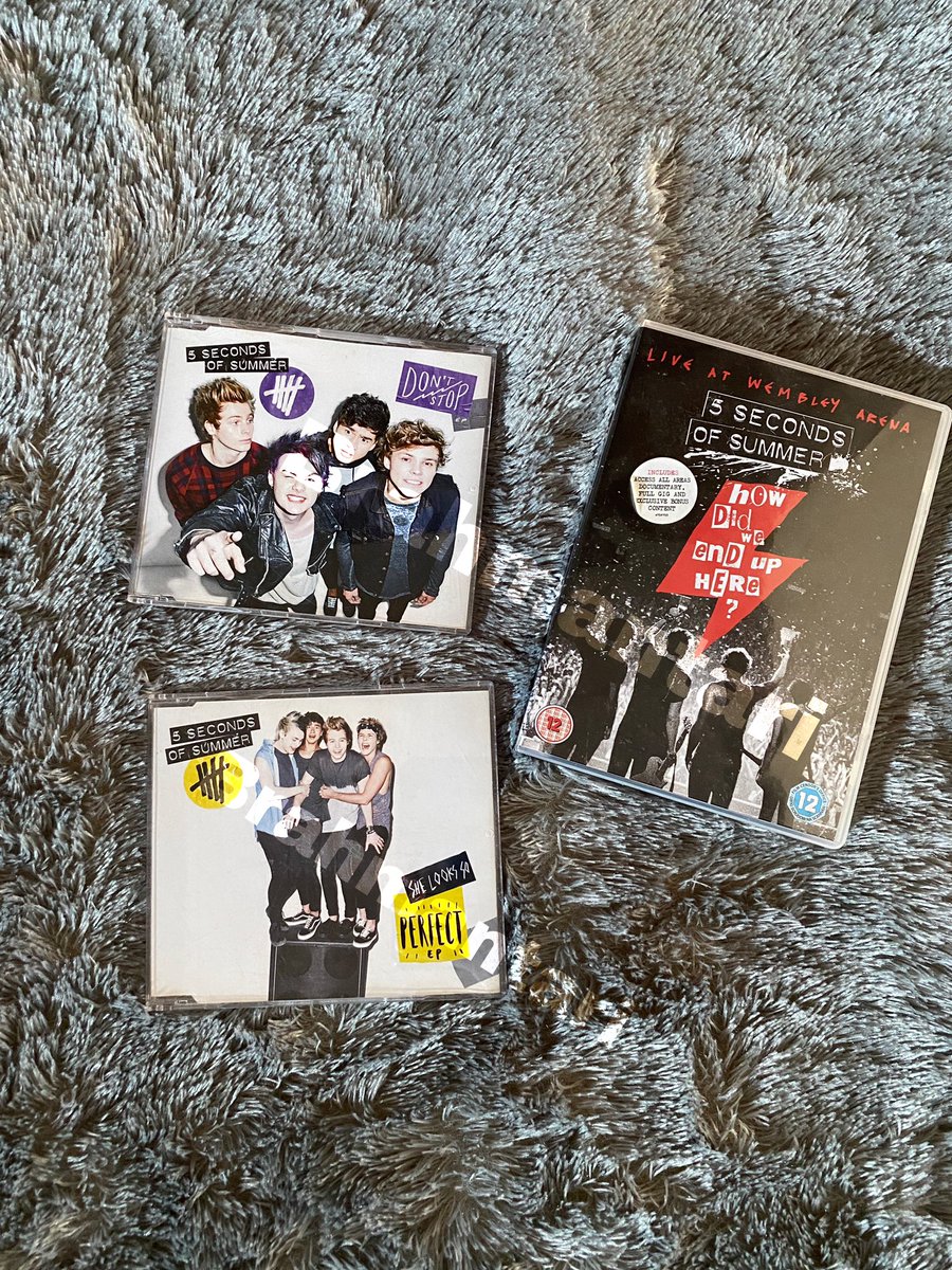 glosskoogie's tweet photo. ‼️‼️ WTS ‼️‼️
✨5SOS EP/DVD✨
Dm for more info.
1. Dont Stop EP
2. She Looks So Perfect EP
3. How Did We End Up Here DVD
@5SOS
—
‼️Indonesia ONLY.
#5sos #5secondsOfSummer #jualalbum5sos #DontStopEP #SheLooksSoPerfectEP #HowWeDidEnpUpHereDVD https://t.co/jvWnyUdi9r