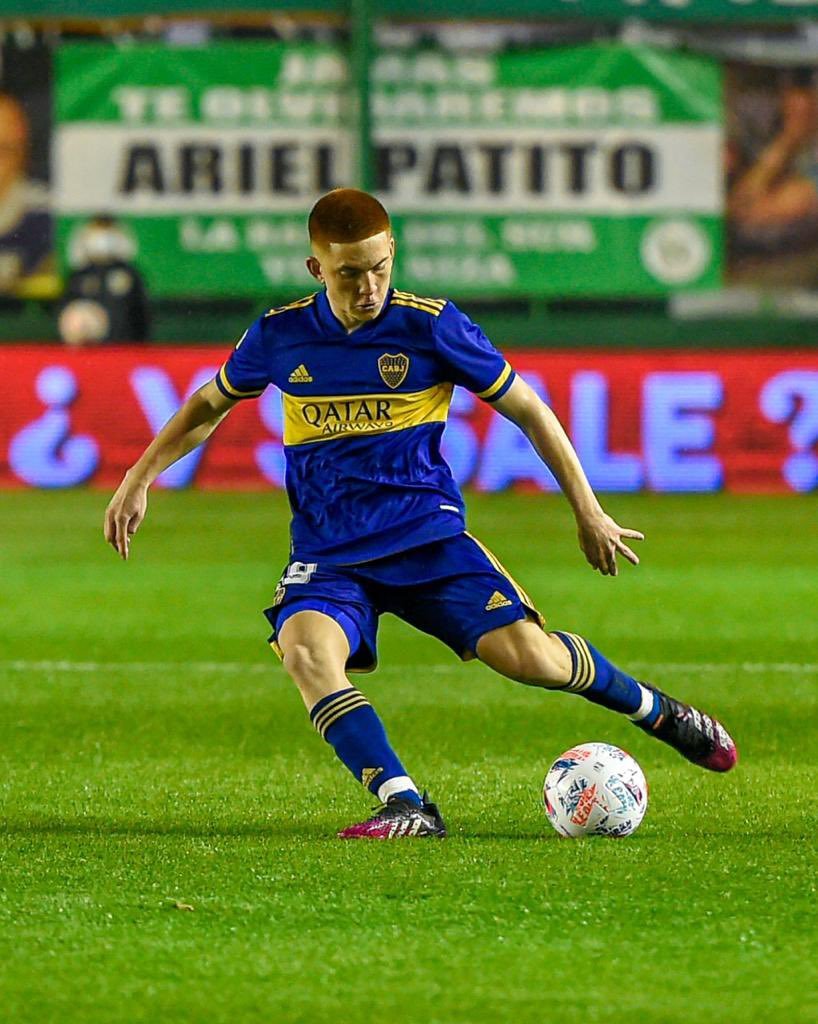 PlanetaBoca's tweet photo. 🔥 Valentín Barco y otra genial actuación en Boca. Like si querés ver más minutos del Colo en la Primera. https://t.co/wXH2iArO3n