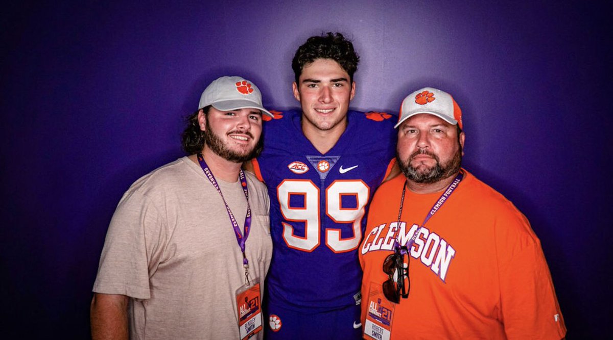 Jackson Smith tweet media