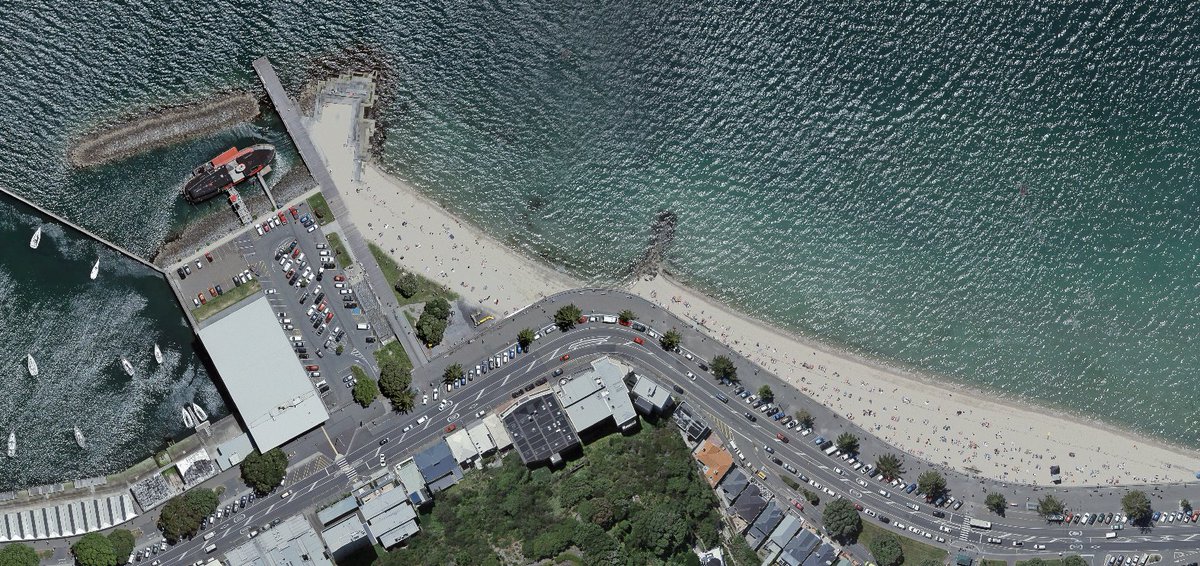 LINZLDS's tweet photo. You can't beat Wellington Aerial Imagery on a good day!
174km² of the latest 2021 Wellington Urban Imagery now available at 
https://t.co/tAZ0h5xWJt thanks to @WgtnCC
(Image: Oriental Bay https://t.co/MLJ0Ou7ITQ) #opendata. What a week for aerial imagery! https://t.co/IRYYsvFSyu