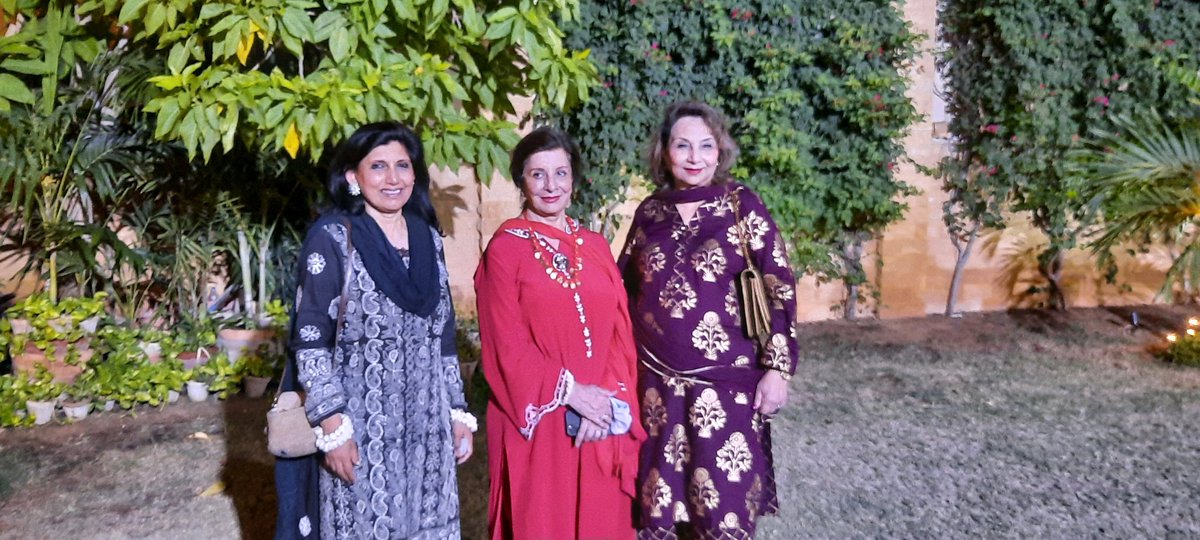 Three women of substance!!!
Fouzia Saeed, Sultana Siddiqui &amp; Mehtab Rashdi ❤