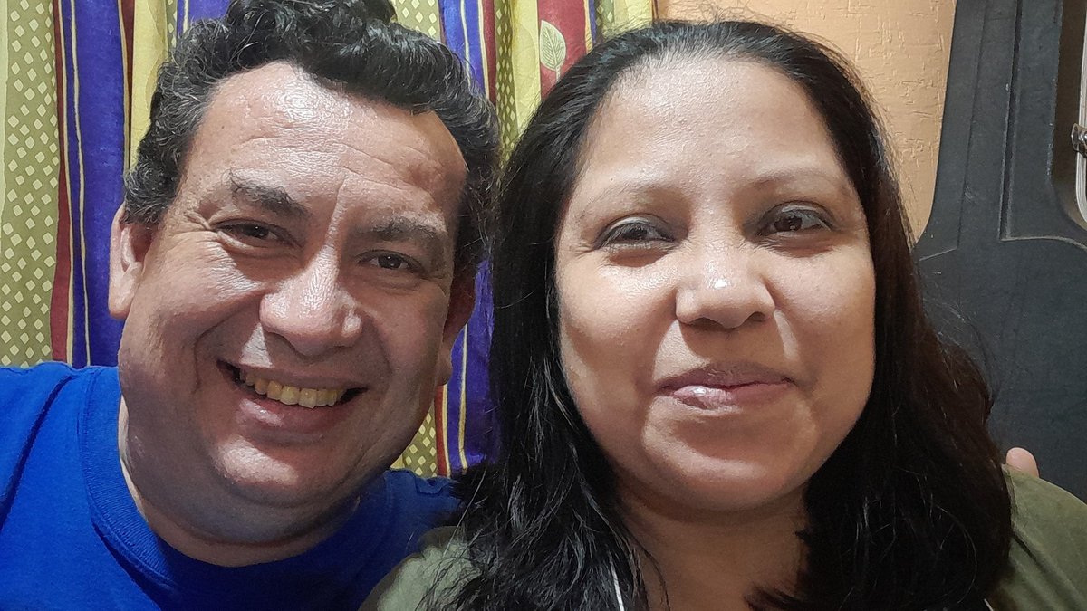 #AmosDelUniverso
<a href="/franco_esca/">Franco Escamilla</a> <a href="/GabySalaz04/">Gabriela Salazar</a> <a href="/lamolechida/">IVAN LA MOLE</a> <a href="/sergio_mejorado/">sergio mejorado</a> 

#NocheDeDomadoras aquí presente con <a href="/DeCotry/">Alejandra de Cotry</a>