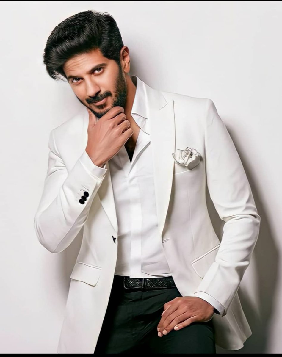 DulquerTrends_'s tweet photo. Let's Make it To The WORLDWIDE Trends comon Guys !!

#HBDDearestDULQUER
#DulquerSalmaan @dulQuer https://t.co/RSzo0lDA68