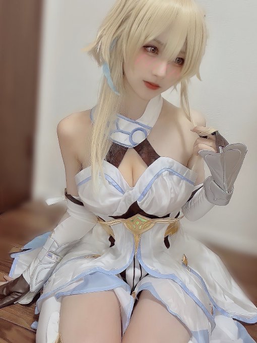 Twitterのコスプレ画像15