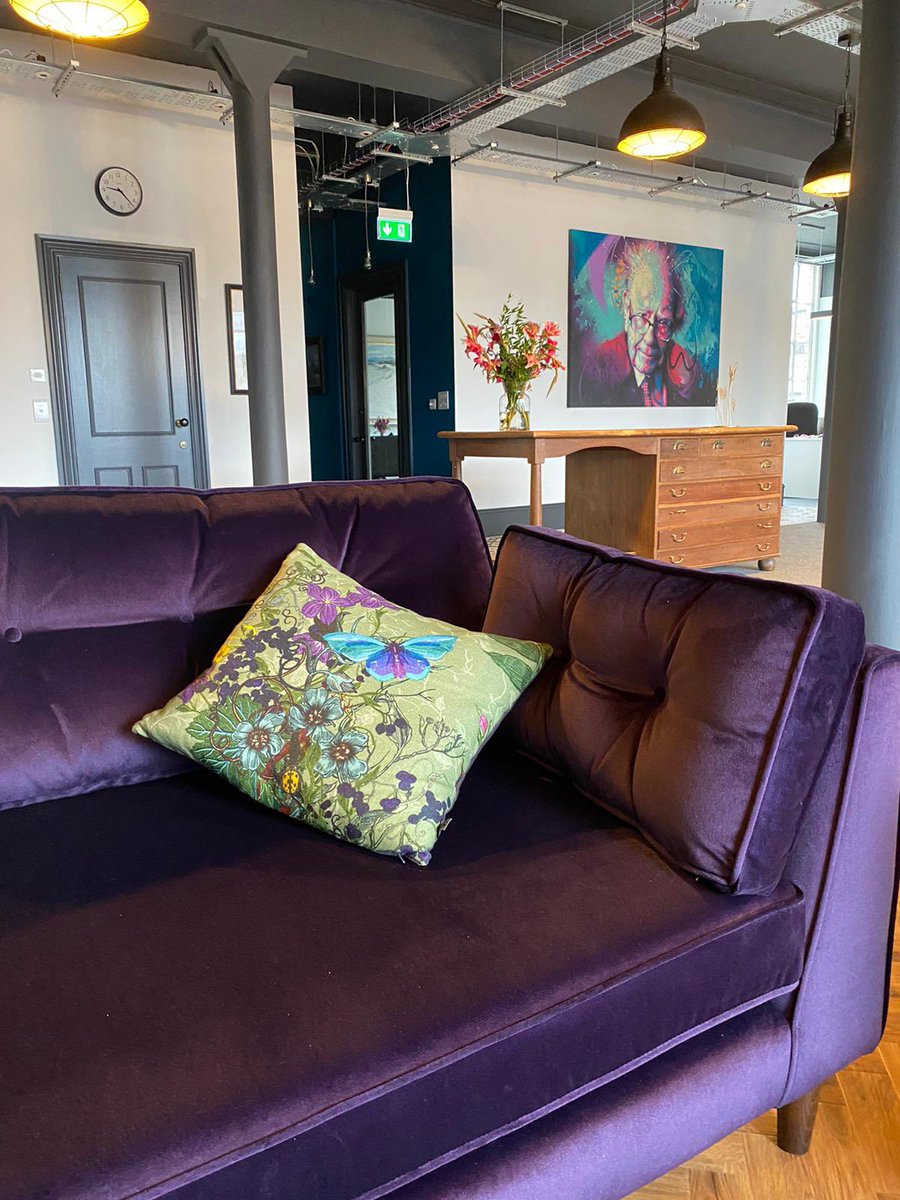 FinPlanStudio's tweet photo. We ❤️love @TBeasties
#transformation
#upholstery
#fabric
#botanics
#wallpaper
#architecture
#officedesign
#granddesigns
#unknownunknowns
#financialplanning
#financialplanningstudio
#finfluencer
#funancialadvice
#itsaplace
#whatsyourdestination https://t.co/dClM8qkWYX