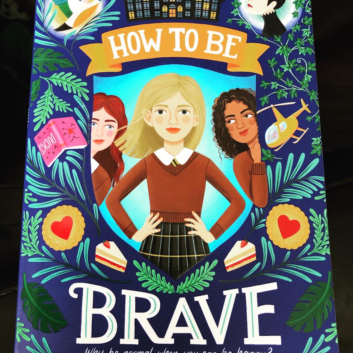 Tami Wylie: bibliophile/ book reviewer 📕 tweet media