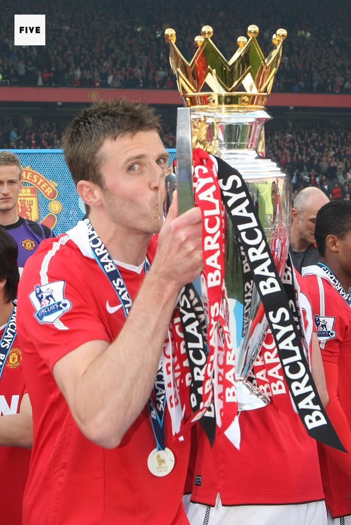 Happy birthday to Manchester United legend and first team coach, Michael Carrick 