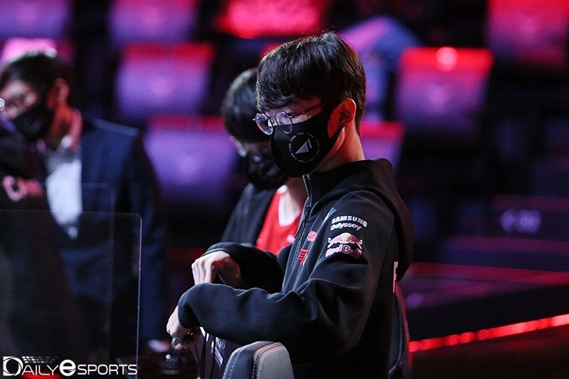 gwangboknim's tweet photo. Accounts that deliberately trolled in 'Faker' solo rank, all permanently suspended
https://t.co/O5MxfikIig https://t.co/b6PL5UffkV