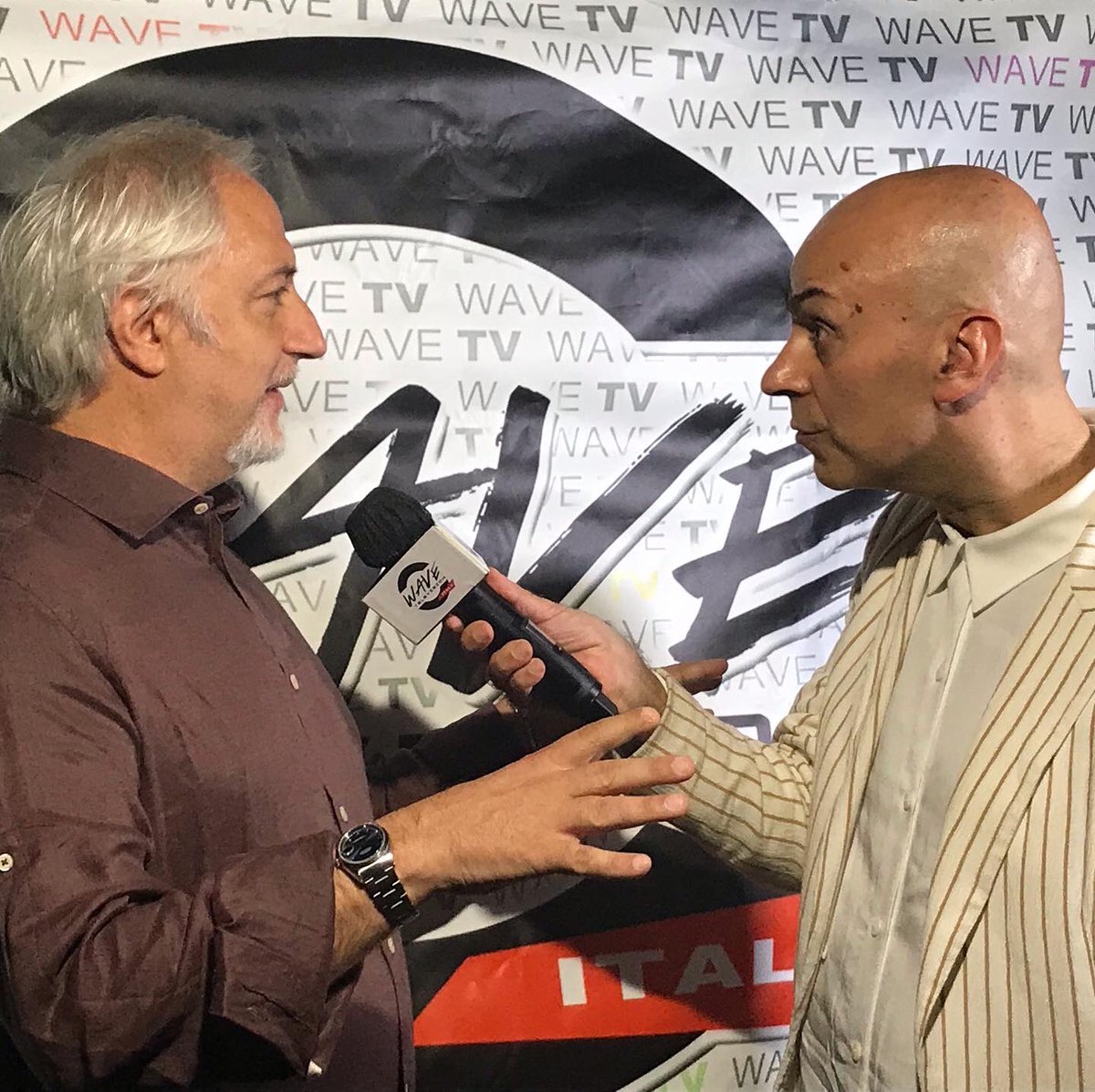 wavetvitaly's tweet photo. Il maestro Adriano Pennino ai microfoni di @wavetvitaly  intervistato da #marzioparisi 

@TommyTommy80 #adrianopennino @SalDaVinci @mariobiondi @giggidalessioo @AnnalisaMinetti https://t.co/nnWDmoKLBU