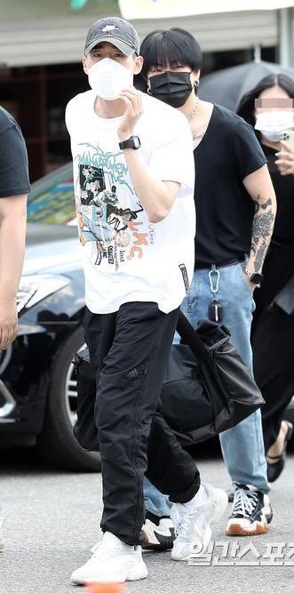 🥺🥺조심히 잘 다녀와💜