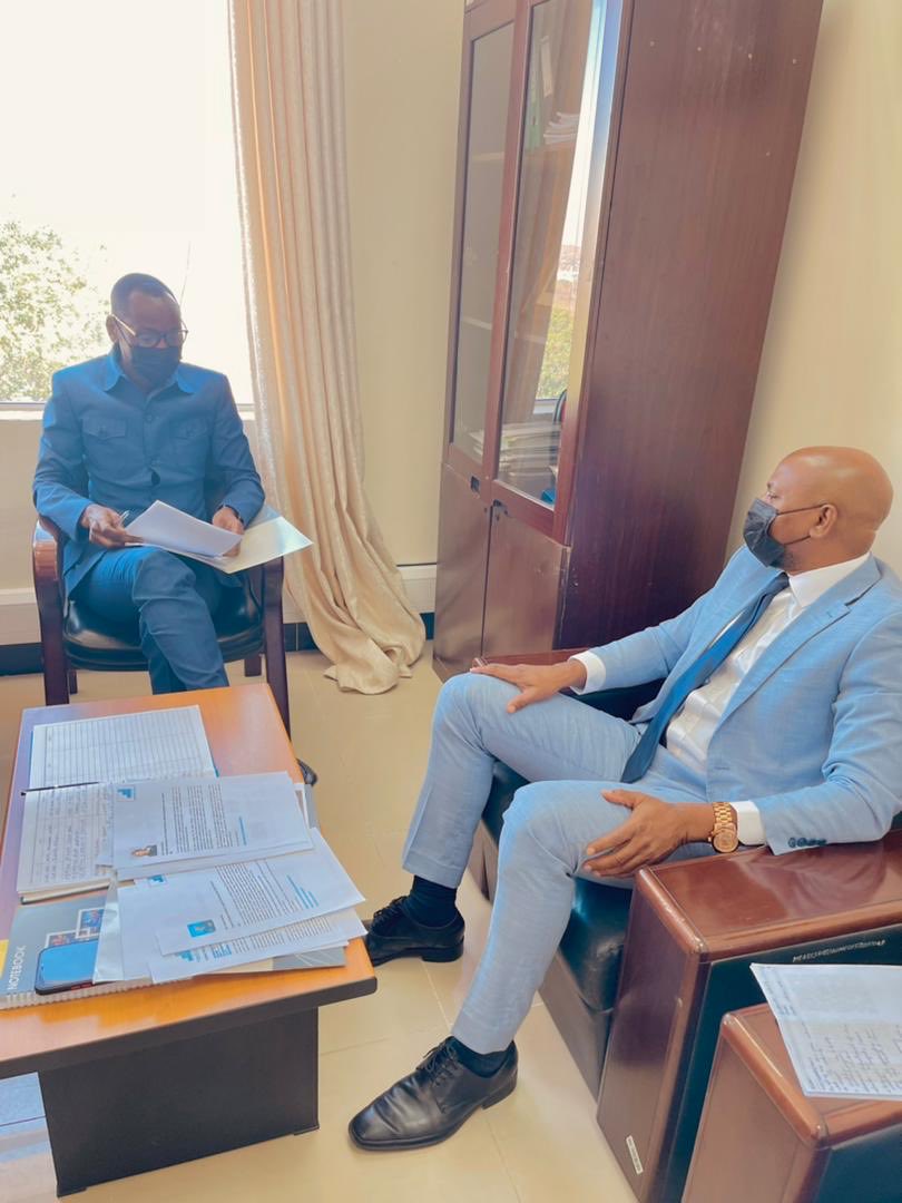 mactembele's tweet photo. I had a very good discussion in my Office yesterday with my brother ⁦@PeterMalika⁩ , ⁦@UNCDF⁩ Rep. He appraised me of projects they have been implementing over years and plans for the future within the #UNDAP Framework. I pledged my full support https://t.co/M8lkTgexjG